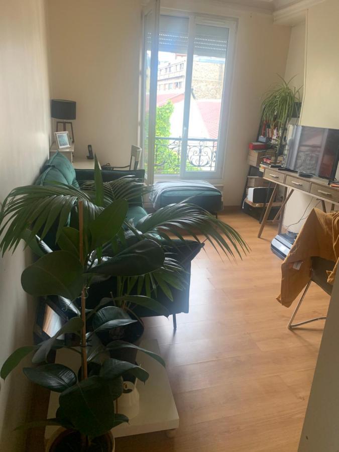 One Bedroom Appartement - Париж Екстериор снимка