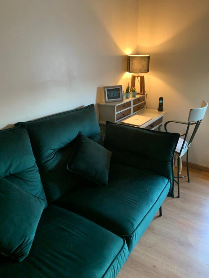One Bedroom Appartement - Париж Екстериор снимка