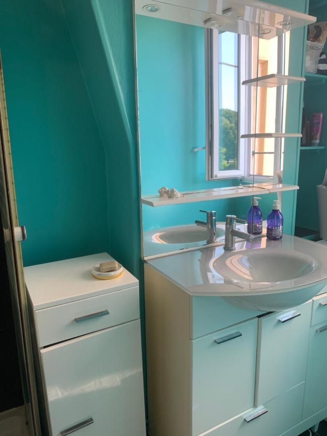 One Bedroom Appartement - Париж Екстериор снимка