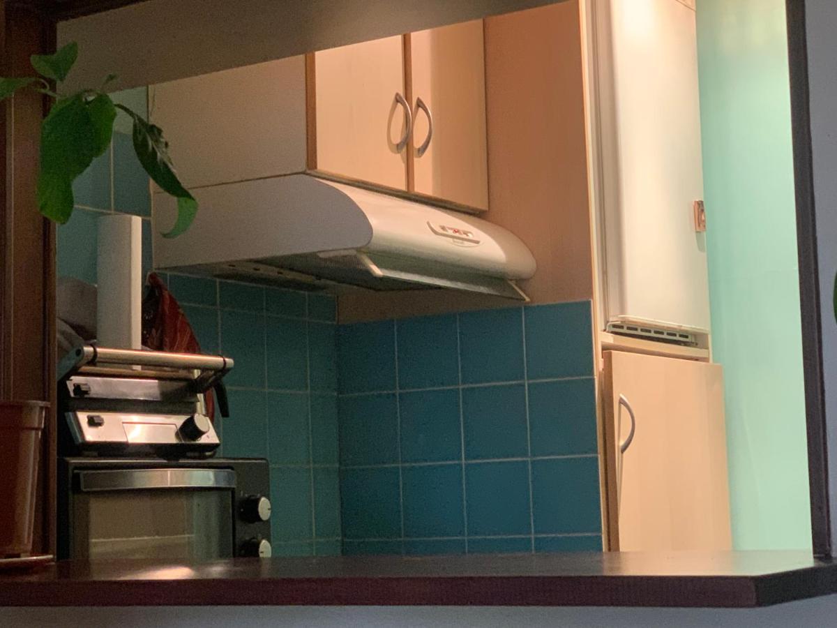 One Bedroom Appartement - Париж Екстериор снимка